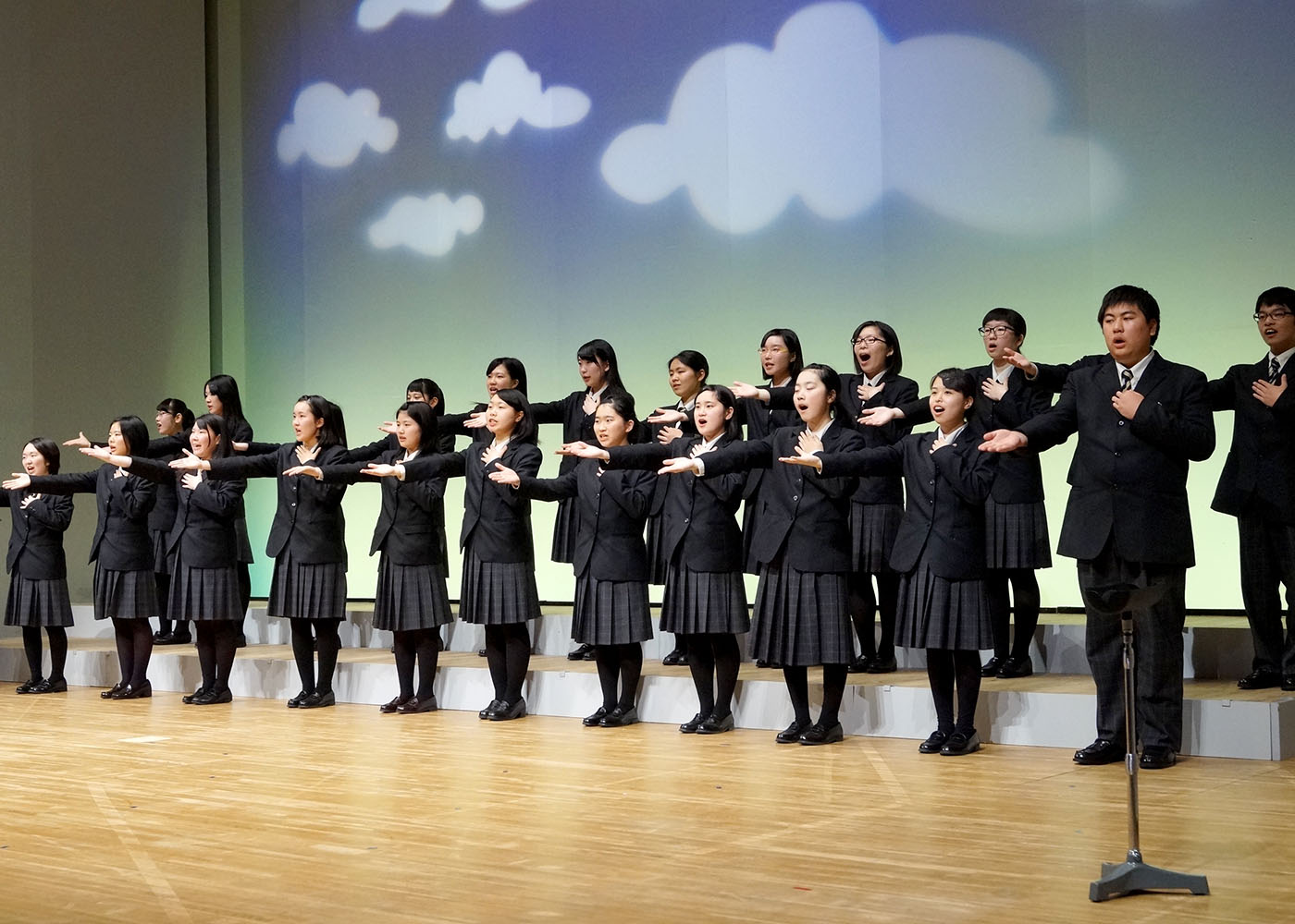 先輩と届ける迫力の歌声 北上翔南高音楽部が定演 Iwanichi Online 岩手日日新聞社 先輩と届ける迫力の歌声 北上翔南高音楽部が定演 Iwanichi Online 岩手日日新聞社