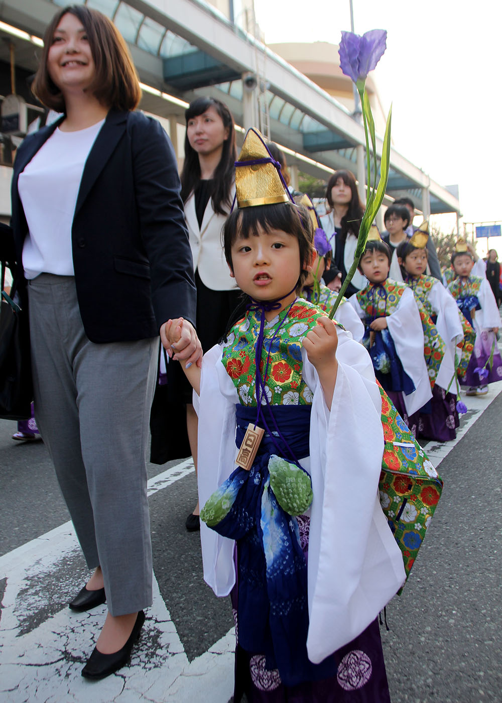 かわいらしく幕開け 日高火防祭前夜祭 奥州 Iwanichi Online 岩手日日新聞社