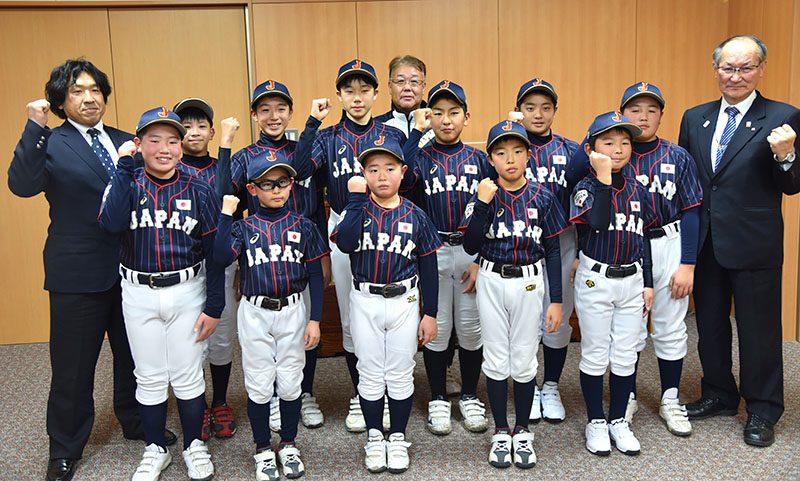 国際大会 健闘誓う 軟式野球ｕ １２ １０ 出場児童らが表敬 奥州 Iwanichi Online 岩手日日新聞社
