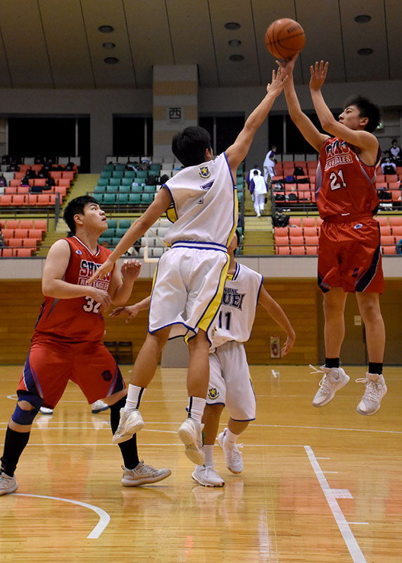 練習成果ぶつけ熱戦 岩手・宮城対県選抜バスケ 女子は一関一、水沢4強|Iwanichi Online 岩手日日新聞社 練習成果ぶつけ熱戦 岩手・宮城対県選抜バスケ 女子は一関一、水沢4強|Iwanichi Online 岩手日日新聞社