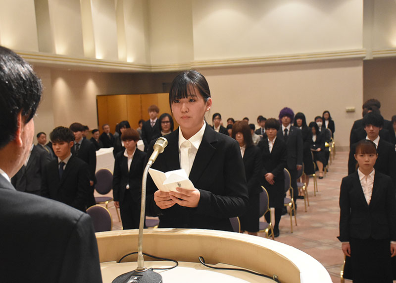 理美容師目指し努力 東北ヘアーモード学院 入学式で２８人決意 一関 Iwanichi Online 岩手日日新聞社