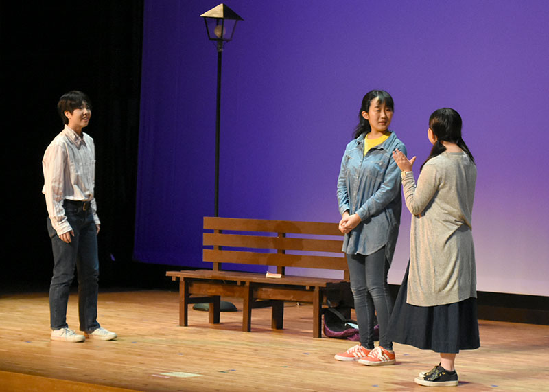 高校生が熱演 県南地区演劇合同発表会 千厩など県大会へ【一関】｜Iwanichi Online 岩手日日新聞社