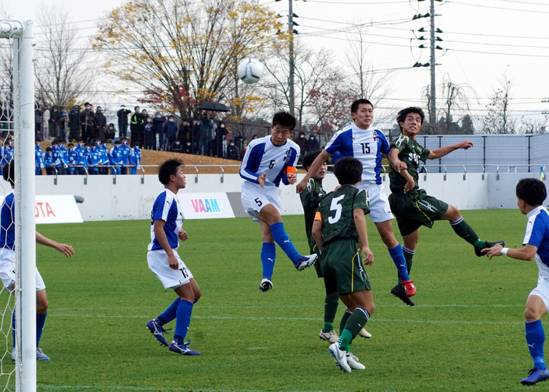 専大北上連覇ならず 高校サッカー Iwanichi Online 岩手日日新聞社