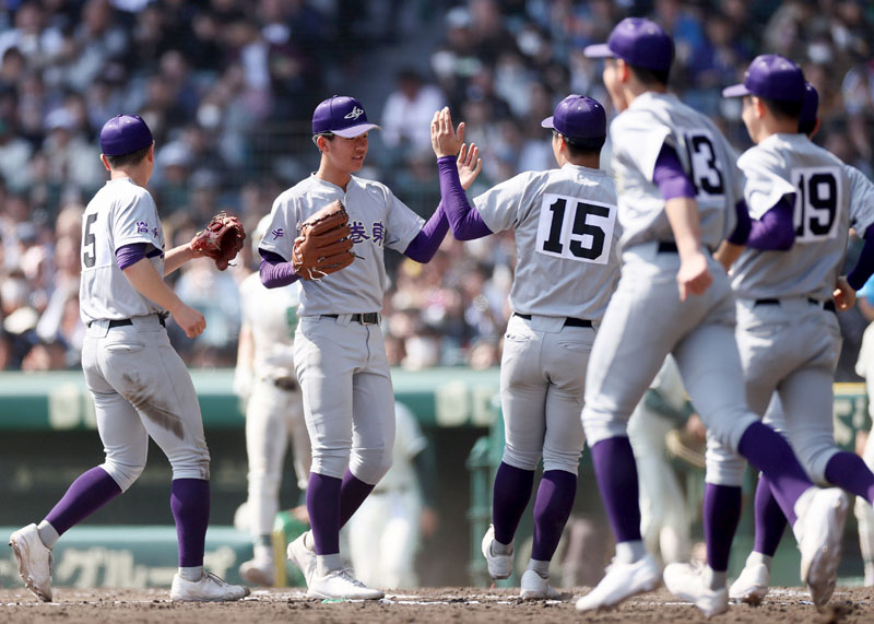 花巻東がセンバツ8強一番乗り 7年ぶり 二松学舎大付を破る